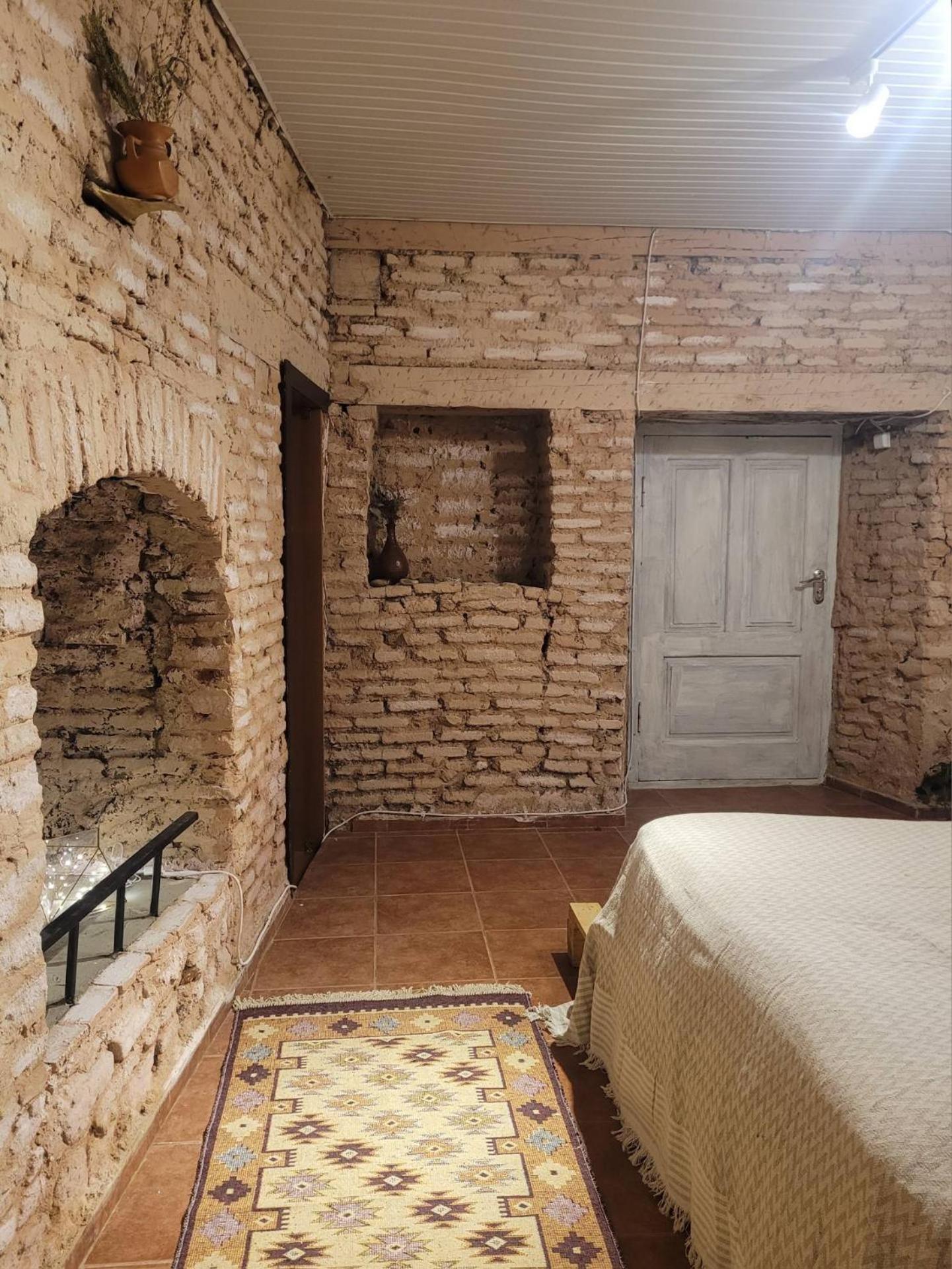 Friends Hostel Тбилиси Екстериор снимка