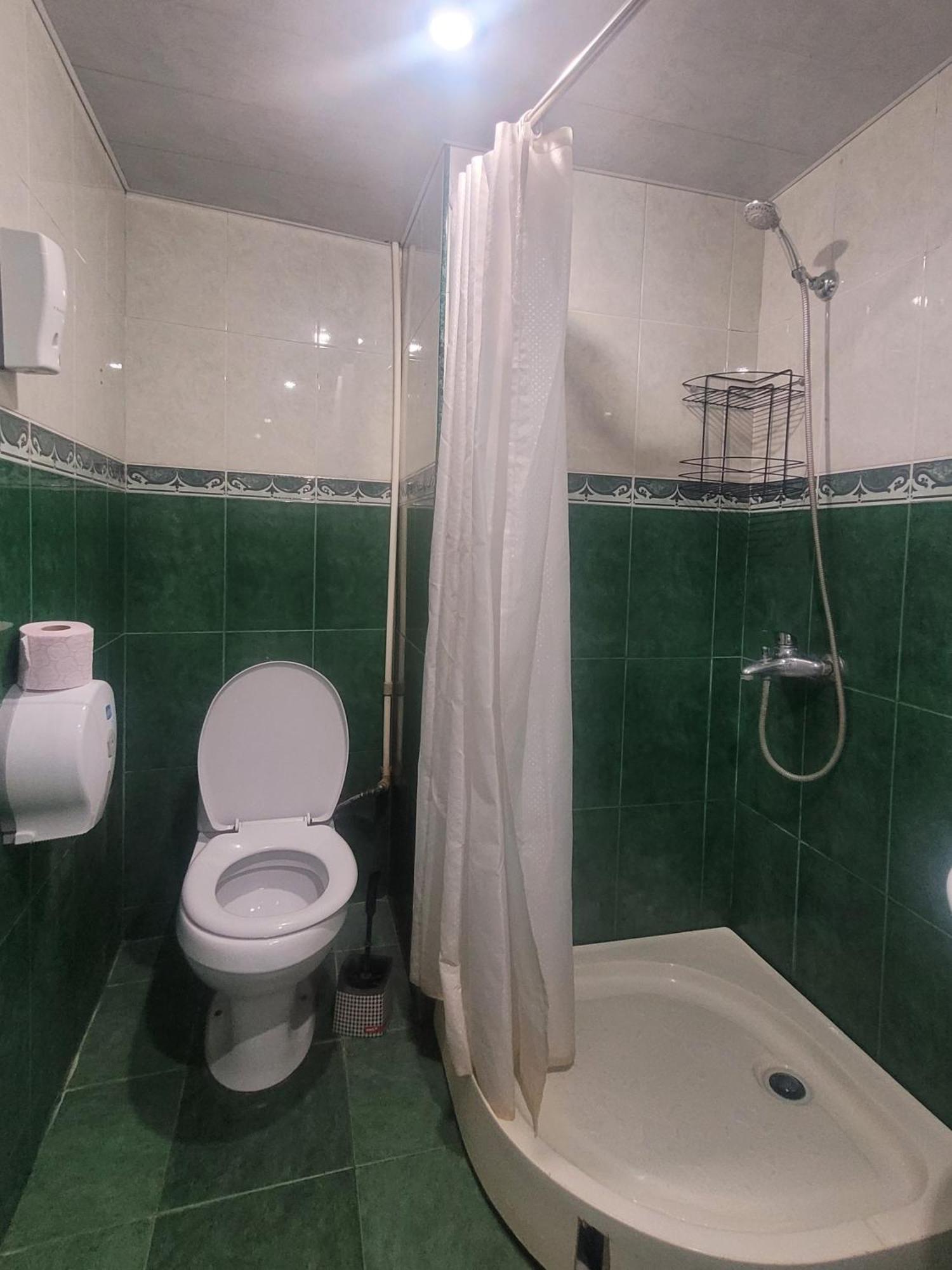 Friends Hostel Тбилиси Екстериор снимка